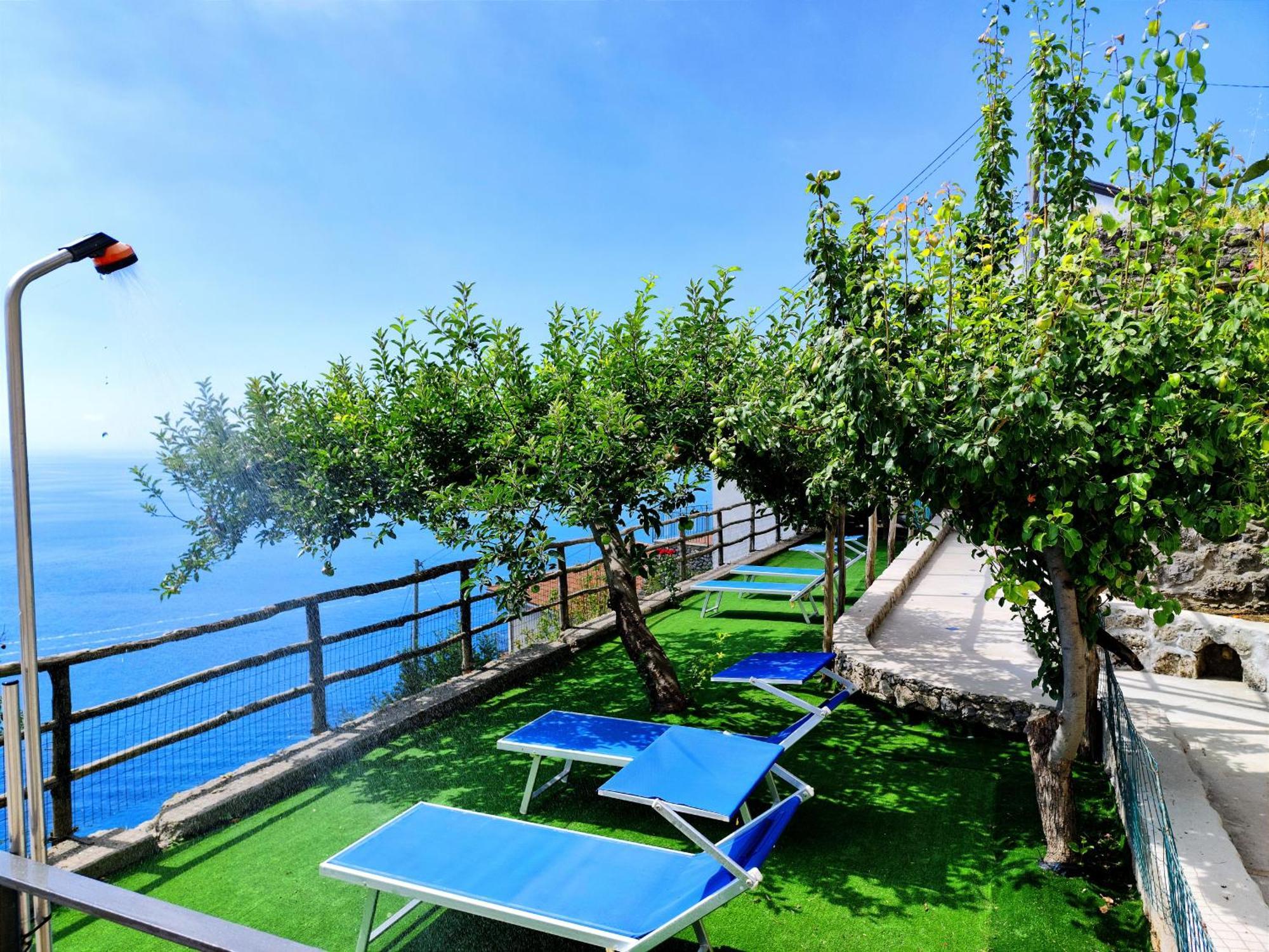 Villa Alba D'Amalfi - The Dawn One Step From The Heaven ภายนอก รูปภาพ